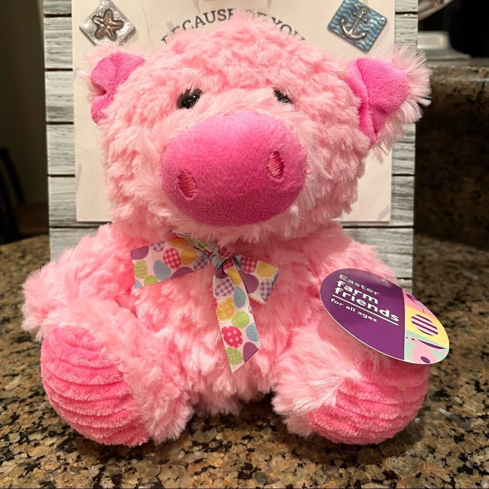 $10 or free w bundle NWT super cute Pink Easter farm friend Piggy Plush Animal